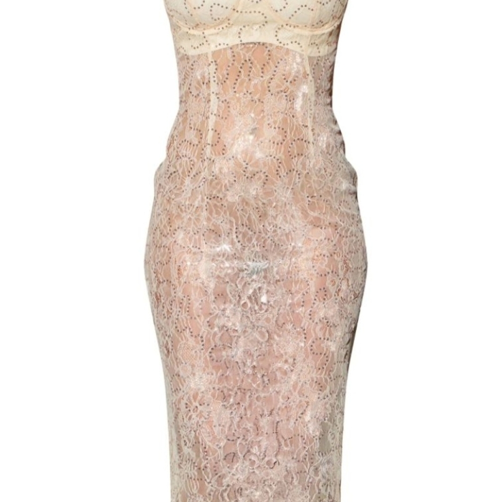 PrettyLittleThing Cream Lace Sheer Chemise Slip - Picture 3 of 8